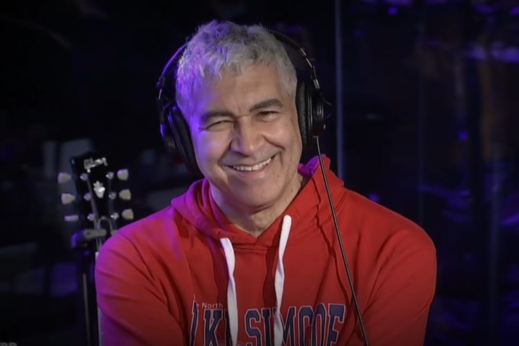 Pat Smear se perderá algunos shows de Foo Fighters por un accidente