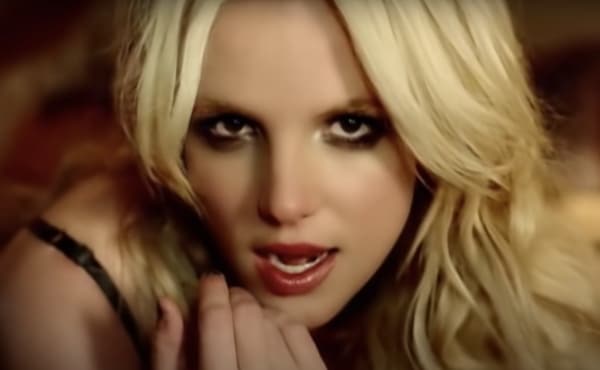 Britney Spears selger katalogen sin