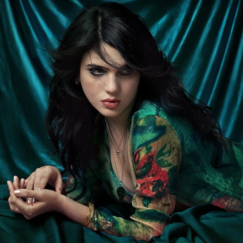 Julia Cumming presenterer "anti-kult" album regissert av Edgar Wright