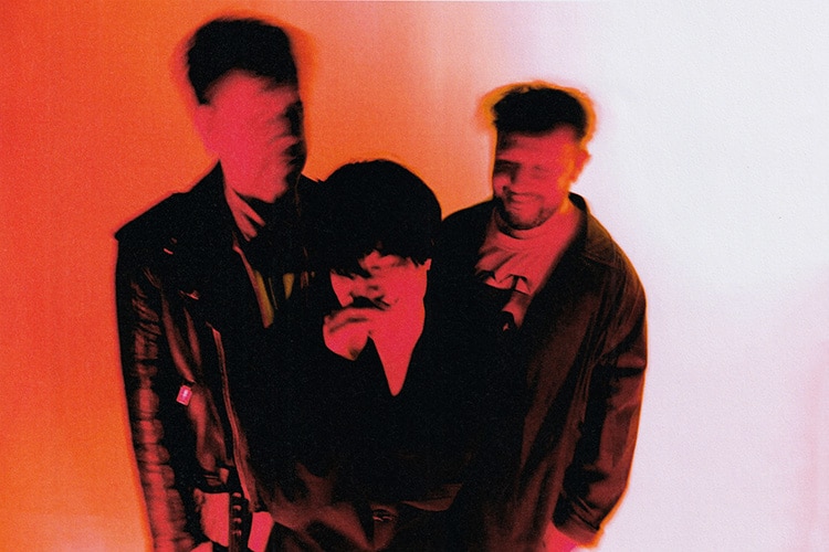 Triángulo de Amor Bizarro abren su nueva etapa con “Sacrificio”