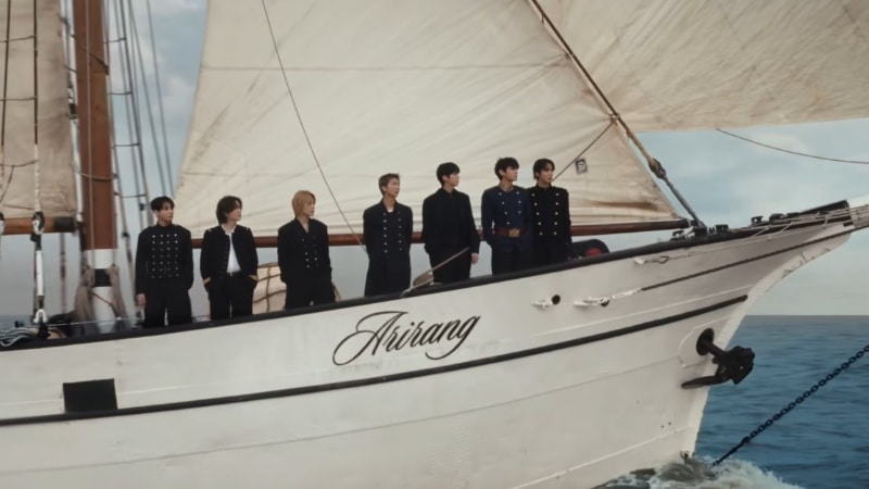 Naval comeback for BTS med den episke "Swim"