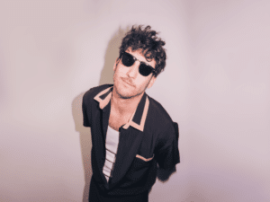 Amatria er inspirert av cubanske lyder for «Que te cunda»