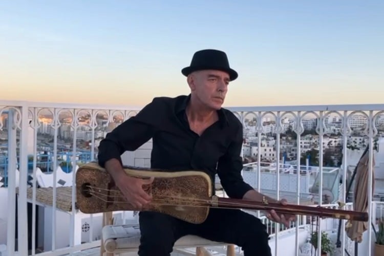 Antonio Arias colabora con Bachir Attar en “Ciudad sin sueño”