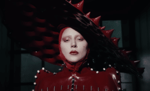 Dette er hva 'Runway' høres ut som, samarbeidet mellom Lady Gaga og Doechii