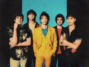 «Going Shopping» av The Strokes er i det minste gøy