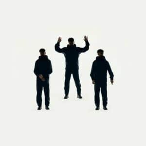 HOKE overgår RAYE og Ye i Spania med et gammelt album