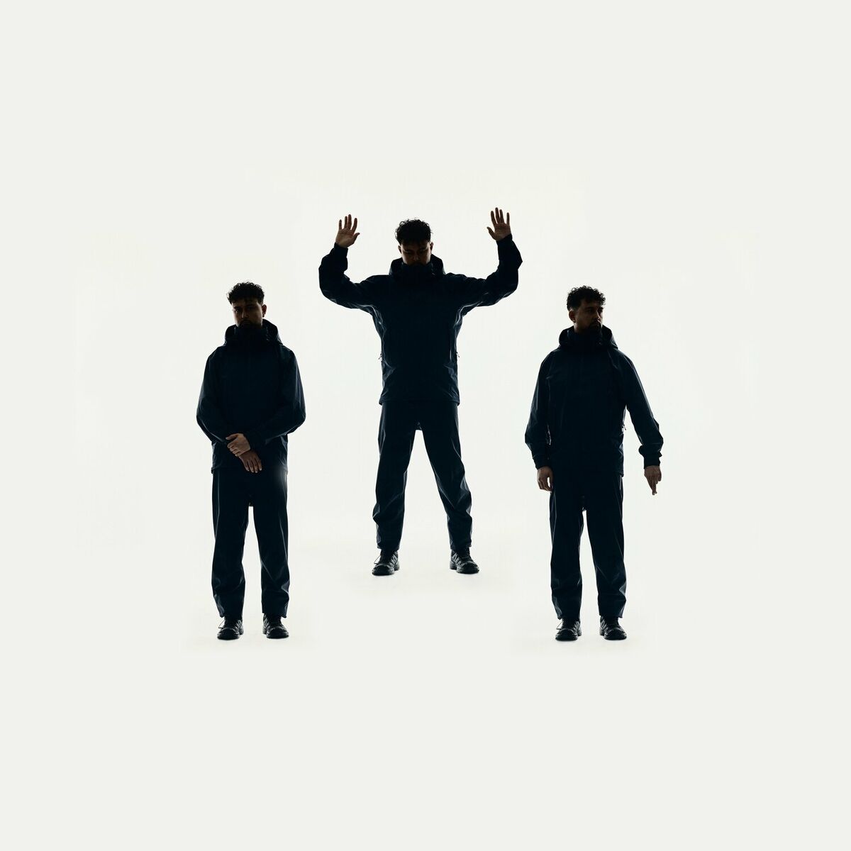 HOKE overgår RAYE og Ye i Spania med et gammelt album