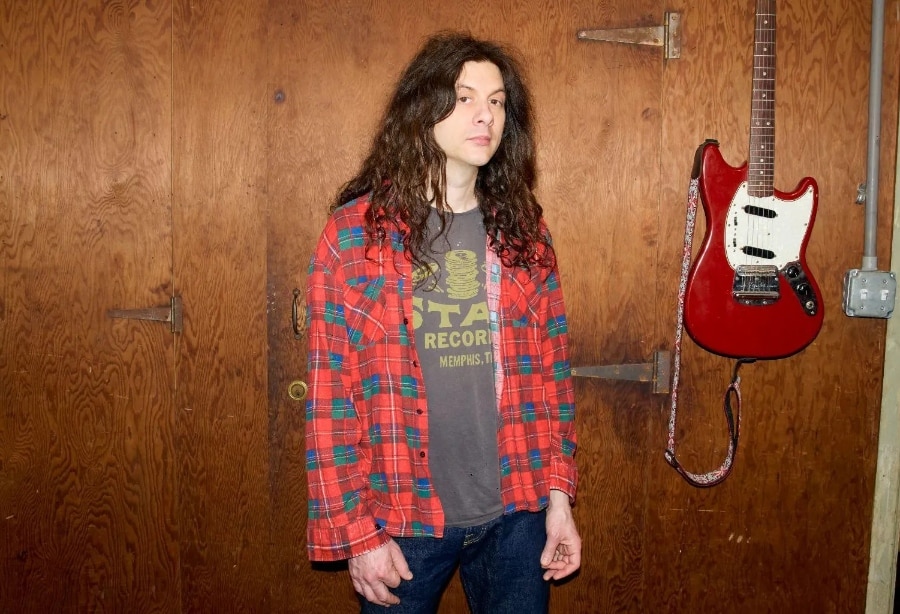 Kurt Viles nye ting er "gammel, lofi, DIY, rock n' roll"