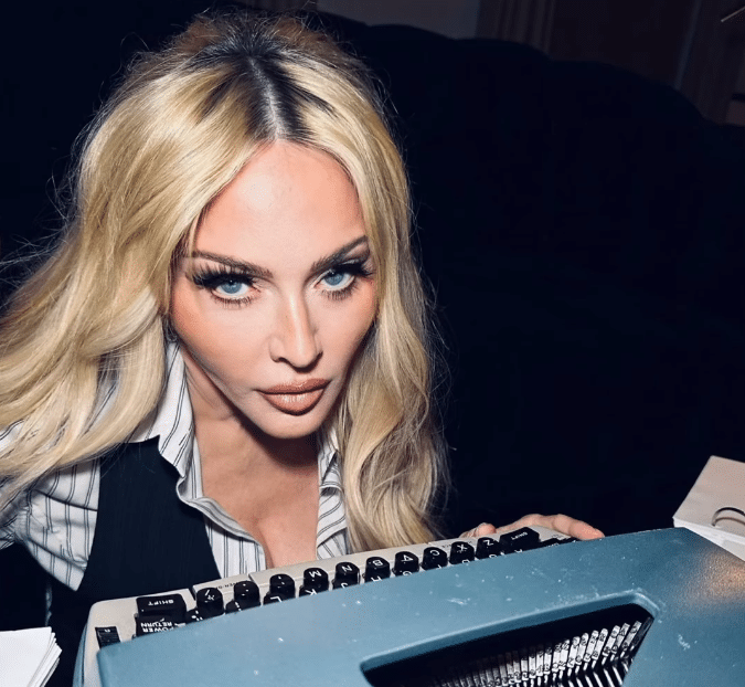 Madonna, Gracie Abrams, Kesha, John Legend ... mot ICE