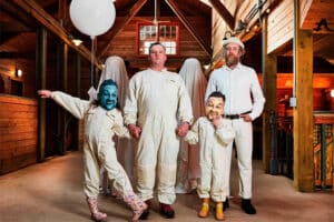 Modest Mouse vuelven a la independencia con “Picking Dragons' Pockets”