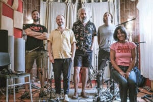 Sr. Chinarro revive “Quiromántico”, como nuevo adelanto