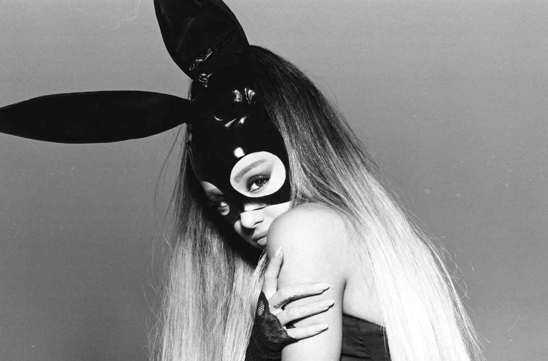 Ariana Grande utvider «Dangerous Woman» for sitt 10-årsjubileum