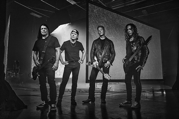 Metallica piden a sus fans que se hagan donantes de sangre