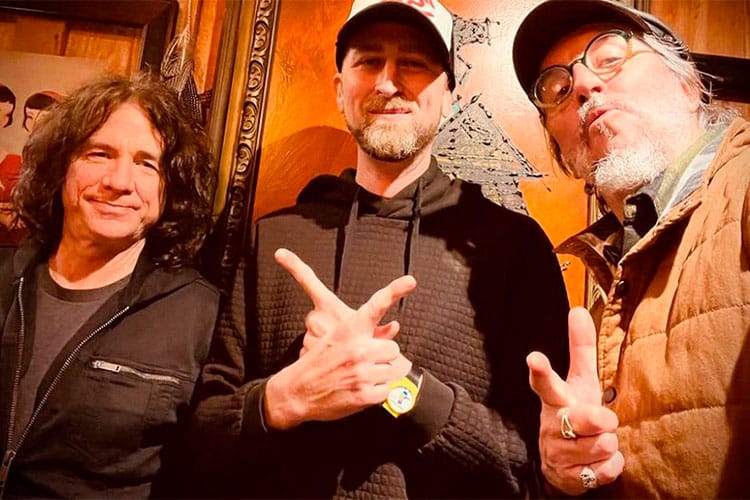 Primus, nuevo EP, versión de Dio y colaboración de Puscifer
