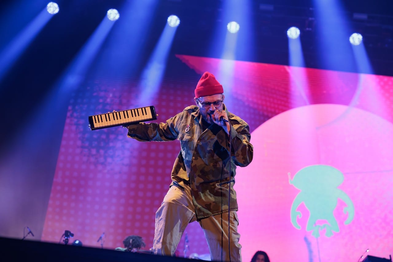 Gorillaz skinner i støt i Primavera og MBV blir selvbevisst