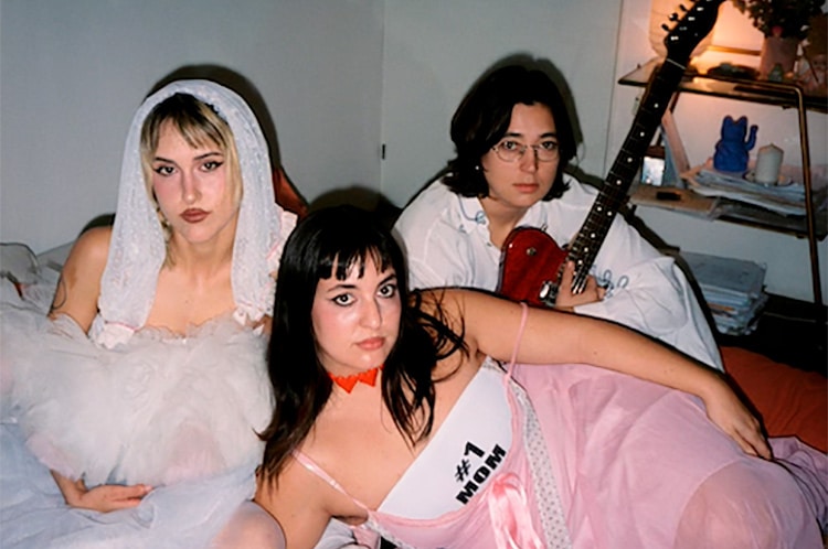 “Oda a la muerte de nuestro amor”, tercer adelanto de Aiko el grupo