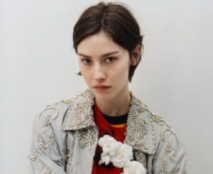 Gracie Abrams, topp 2 album i Spania; Dårlig ledelse, topp 16