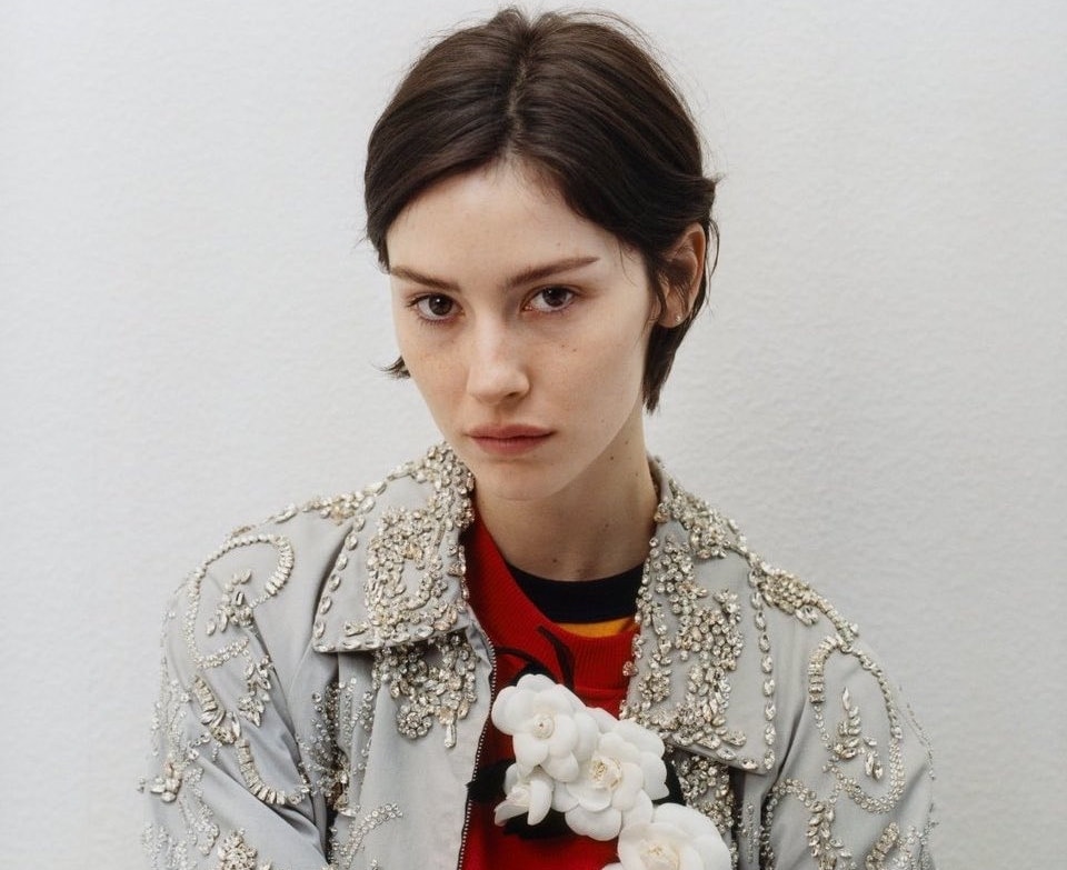 Gracie Abrams, topp 2 album i Spania; Dårlig ledelse, topp 16