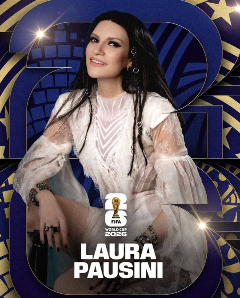 Laura Pausini, Robbie Williams og Nicole Scherzinger, i verdenscupfinalen