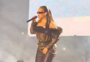 Rihanna og Beyoncé dukker opp overraskende på JAŸ-Z-show