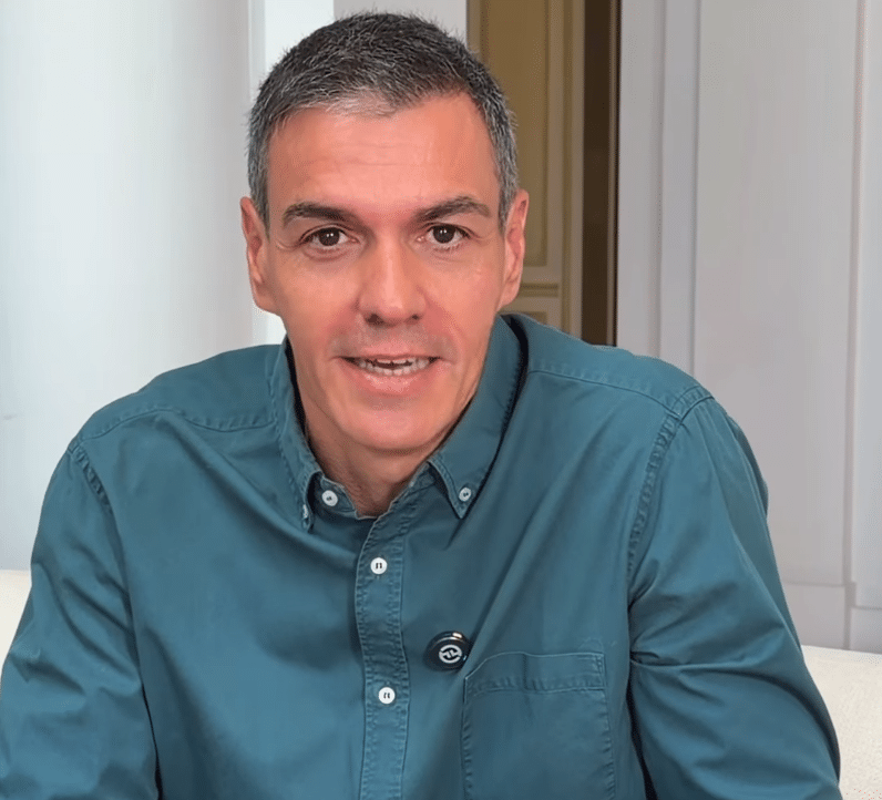 Pedro Sánchez og hans "eklektiske" sommerspilleliste: Charli xcx, Madonna...