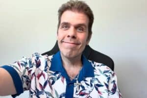 Perez Hilton vil kreve operasjon etter TikTok-hendelsen