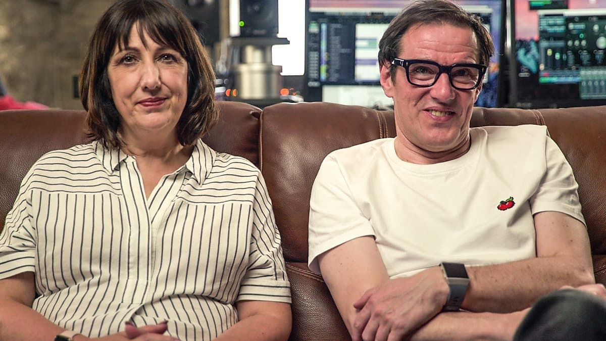 New Orders Gillian Gilbert rapporterer at hun, ikke Stephen Morris, har kreft