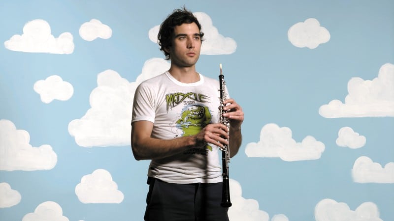Sufjan Stevens vender tilbake til scenen etter 8 år, i bakgrunnen